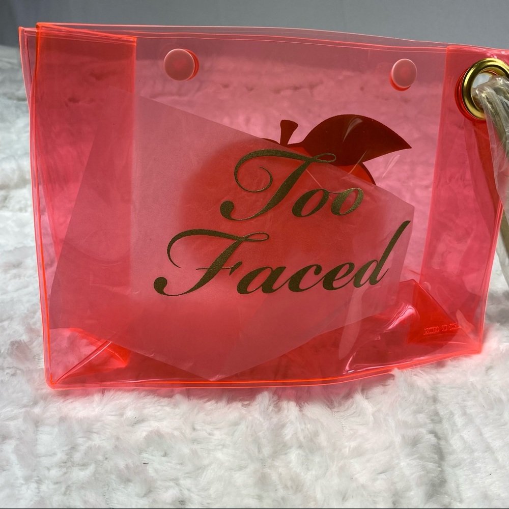 Too Faced Limited Peaches & Cream Cosmetic bag NEW - Picture 2 of 10